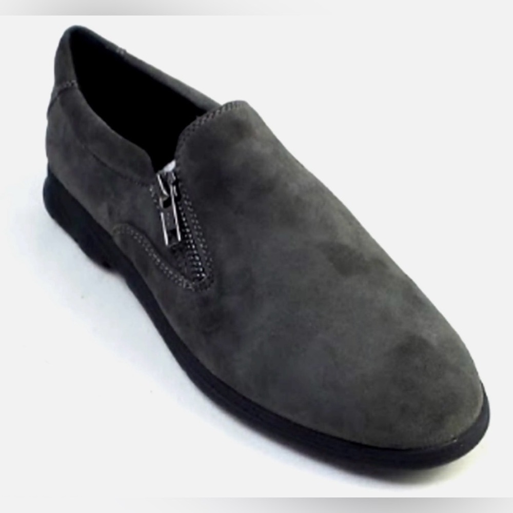 Vaneli sport women’s Charcoal Slip-On Loafers brand new size 7-replacement box